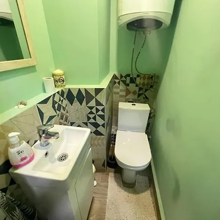 Urban Escape Apartment *